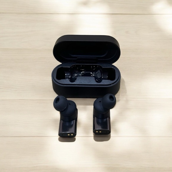 NWOT Status Between 3ANC Triple Driver Active Noise Cancelling Wireless Earbuds - Picture 2 of 9